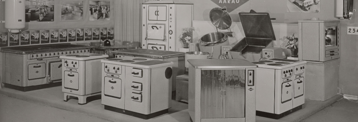 Stand mit Kochherden an der OLMA im Jahr 1947